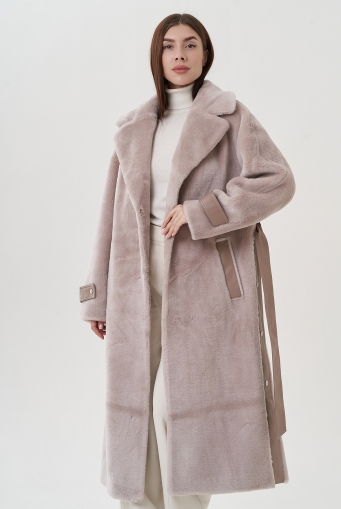 Миниатюра фотографии Длинное женское пальто из натуральной шерсти 