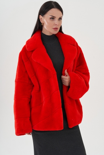 Миниатюра фотографии Красная куртка из кролика