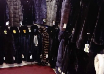 Магазин Королева Югры, где можно купить Пальто в Нефтеюганске