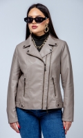 Миниатюра фотографии Женская кожаная куртка из эко-кожи с воротником