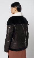Миниатюра фотографии Куртка из натуральной кожи с норкой