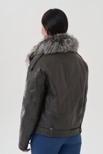 Миниатюра фотографии Куртка из натуральной кожи с отделкой из меха чернобурки
