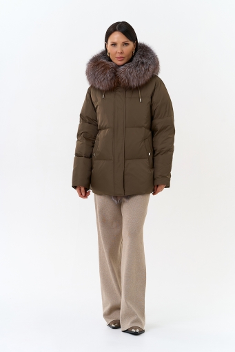 Миниатюра фотографии Женский пуховик с отделкой из меха блюфрост