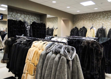 Магазин Меховой салон, где можно купить верхнюю одежду в России