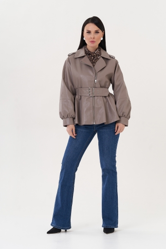 Миниатюра фотографии Куртка-косуха из эко кожи бежевого цвета