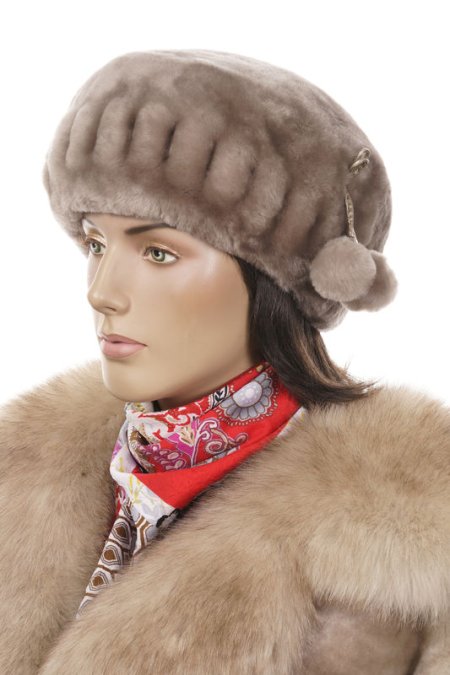 Купить Шапка женская из мутона в каталоге