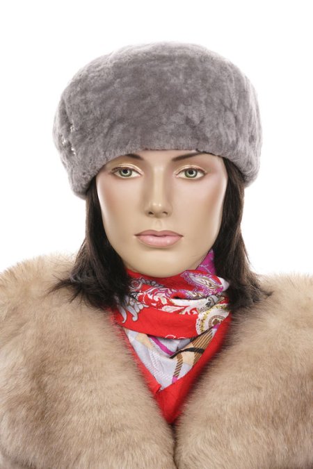Купить Шапка женская из овчины в каталоге