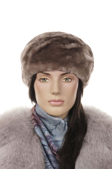 Купить Шапка женская из мутона в каталоге
