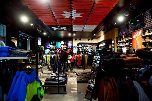 DC BOARDSHOP