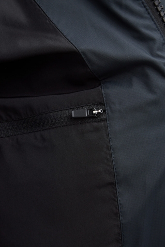 Миниатюра фотографии Мужской пуховик с капюшоном 