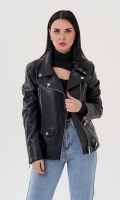 Миниатюра фотографии Куртка косуха из эко кожи черного цвета 