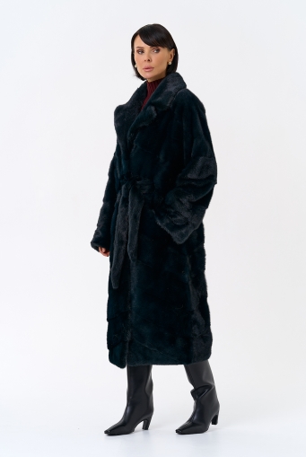 Миниатюра фотографии Зеленая шуба из норки