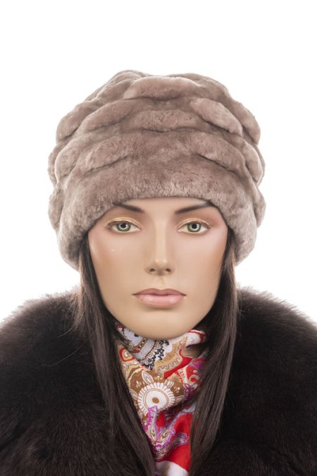 Купить Шапка женская из мутона в каталоге