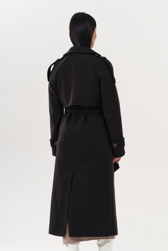 Миниатюра фотографии Женское двубортное пальто в черном цвете