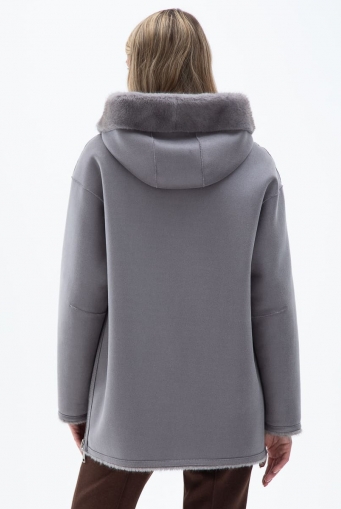 Миниатюра фотографии Женская двухсторонняя дубленка из эко кожи с капюшоном