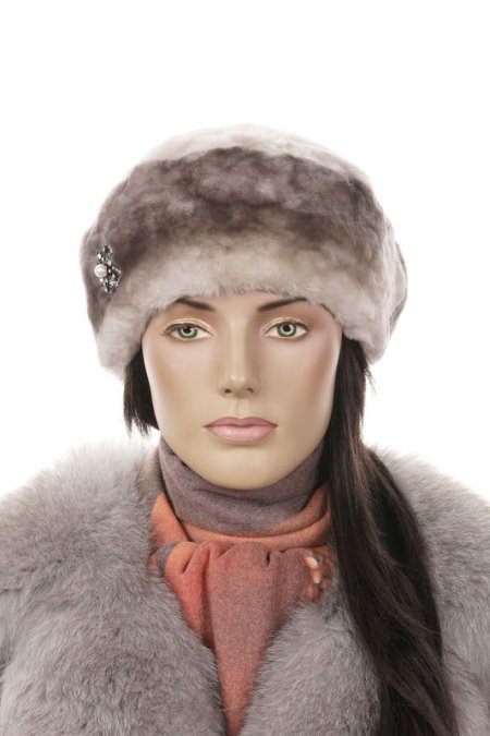 Купить Шапка женская из мутона в каталоге