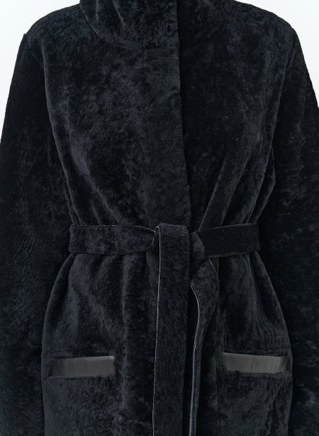 Купить Женская двухсторонняя дубленка с поясом в каталоге