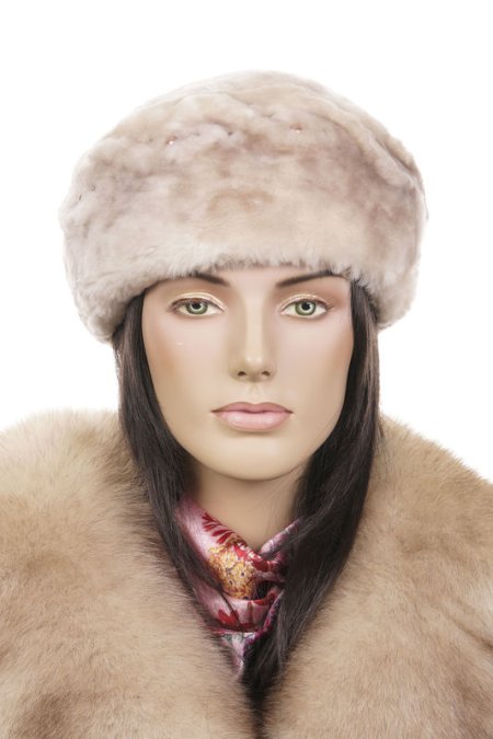 Купить Шапка женская из мутона в каталоге