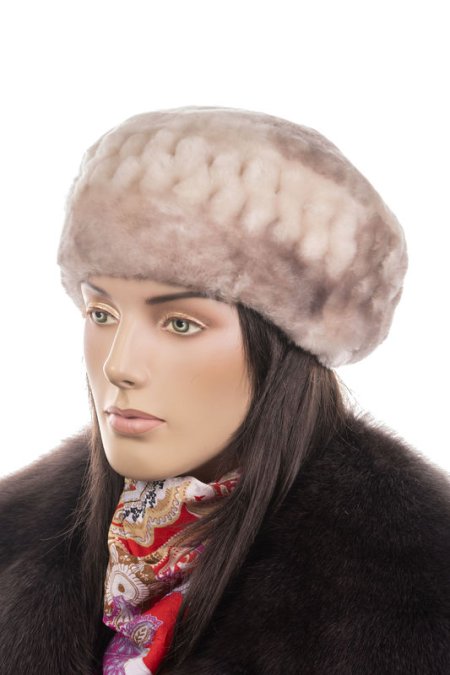 Купить Шапка женская из мутона в каталоге