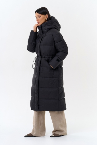Миниатюра фотографии Женский пуховик черного цвета с капюшоном