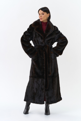 Миниатюра фотографии Длинная шуба из меха норки с английским воротником