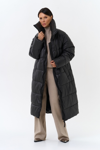 Миниатюра фотографии Женский пуховик с воротником стойкой