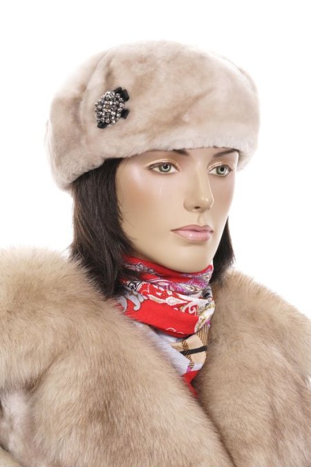 Купить Шапка женская из овчины в каталоге