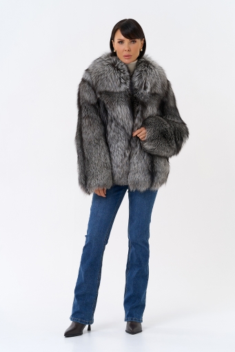 Миниатюра фотографии Шуба из лисы