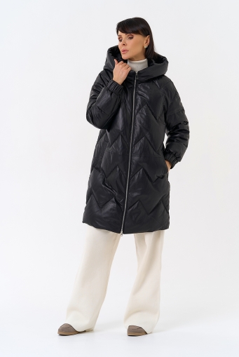 Миниатюра фотографии Длинный пуховик из кожи