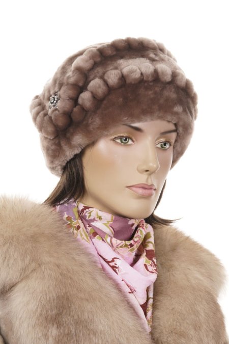 Купить Шапка женская из мутона в каталоге