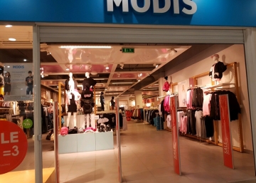 Магазин Modis, где можно купить верхнюю одежду в России