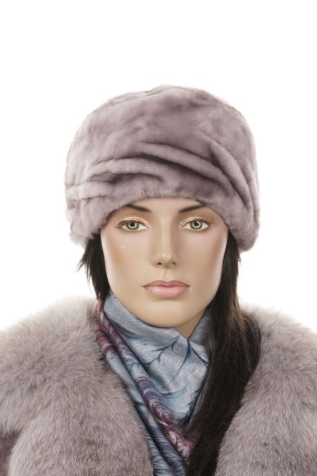 Купить Шапка женская из мутона в каталоге