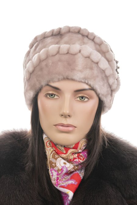 Купить Шапка женская из мутона в каталоге