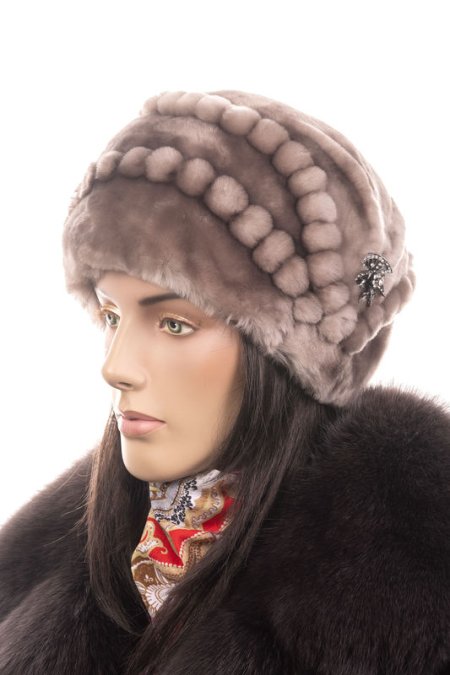 Купить Шапка женская из мутона в каталоге