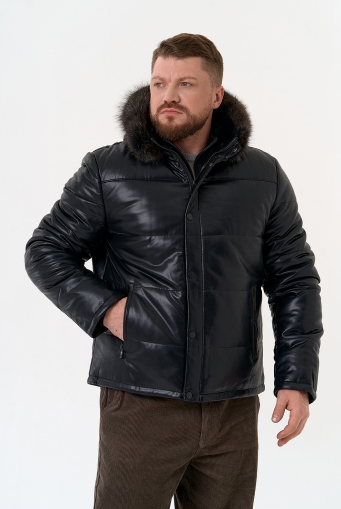 Миниатюра фотографии Пуховик из эко кожи с капюшоном из меха енота