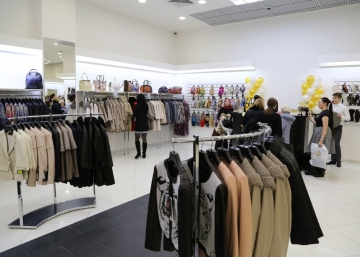 Магазин Lion в ТЦ "Тандем Галерея", где можно купить верхнюю одежду в Казани