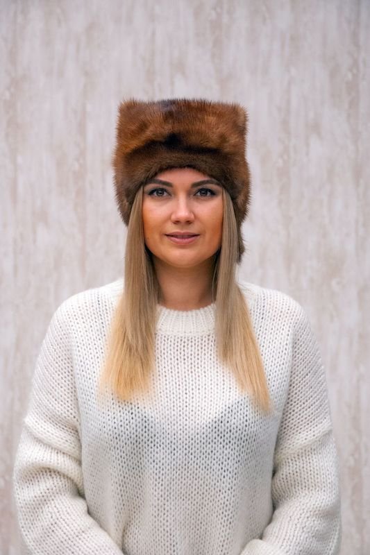 Миниатюра фотографии Шапка женская из норки