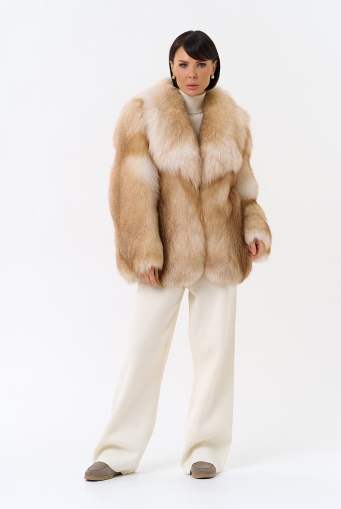 Миниатюра фотографии Куртка из лисы