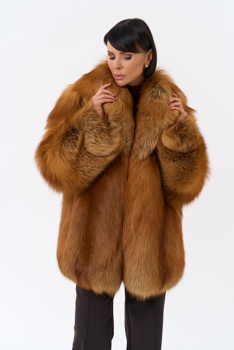 Миниатюра фотографии Шуба из рыжей лисы