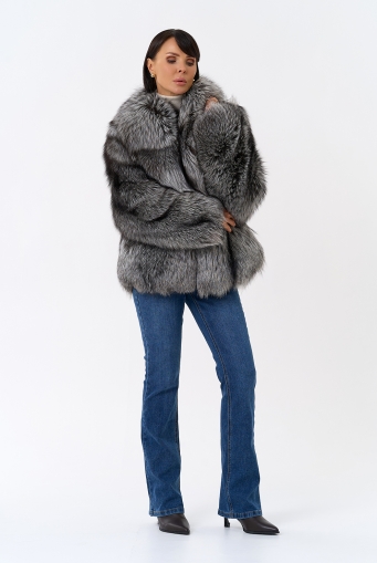 Миниатюра фотографии Шуба из лисы