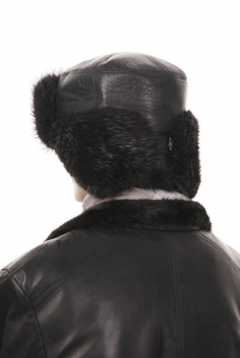 Миниатюра фотографии Шапка мужская из натуральной кожи с бобром