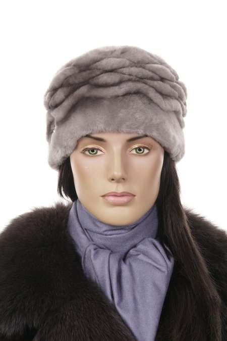Купить Шапка женская из мутона в каталоге