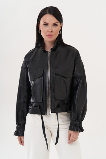 Миниатюра фотографии Куртка "бомбер" из натуральной кожи с накладными карманами