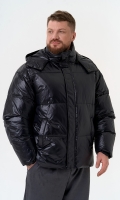 Миниатюра фотографии Мужской пуховик черного цвета с капюшоном
