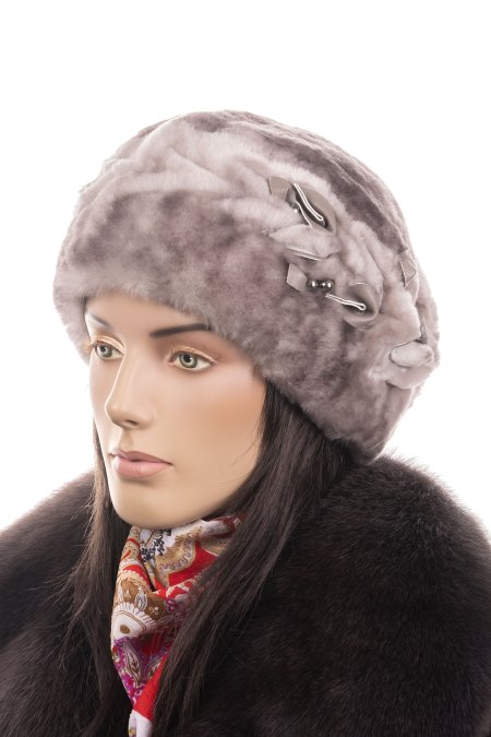 Купить Шапка женская из мутона в каталоге