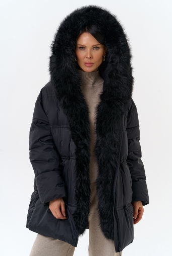 Миниатюра фотографии Женский пуховик с отделкой из искусственного меха