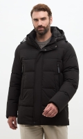 Миниатюра фотографии Мужской пуховик черного цвета