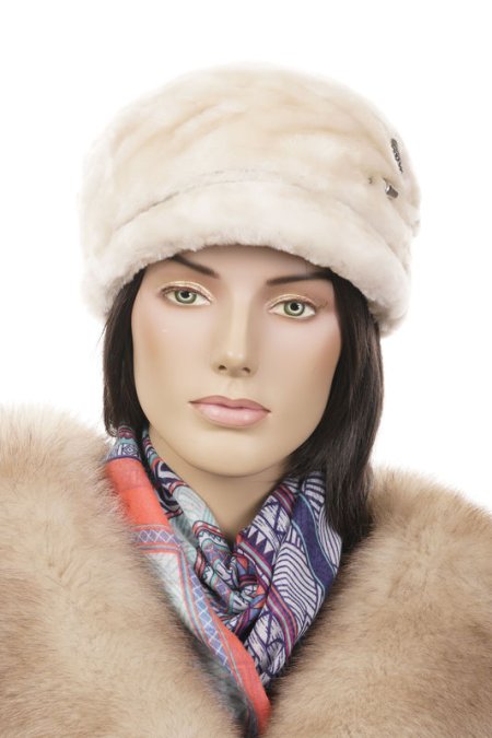 Купить Шапка женская из мутона в каталоге
