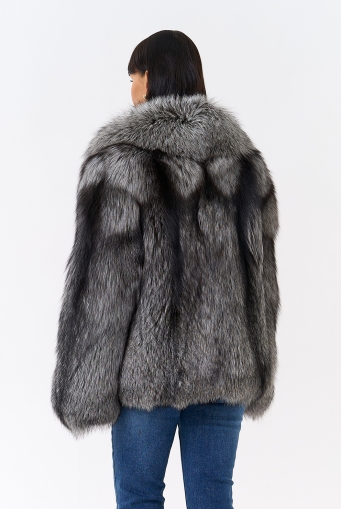 Миниатюра фотографии Шуба из лисы