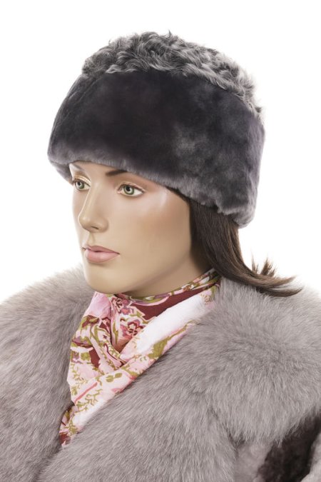 Купить Шапка женская из мутона в каталоге